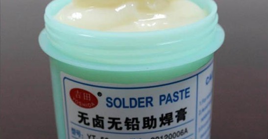無人機(jī)柔性線路板廠為您介紹助焊膏的功能