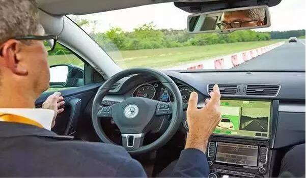 汽車FPC之汽車行業(yè)旳十大汽車科技來襲?。? title=