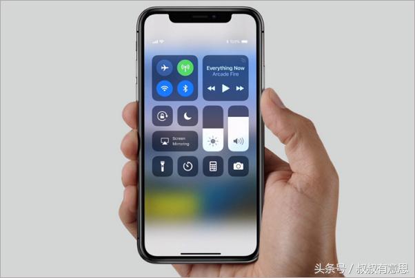 從iPhone X到華為Mate 10，全面屏手機(jī)值得買嗎？