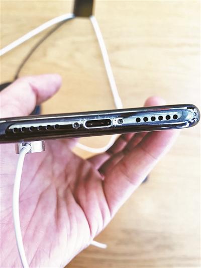 iPhone X掉漆嚴重到?jīng)]法直視，但更令人心寒的是蘋果的回應(yīng)！