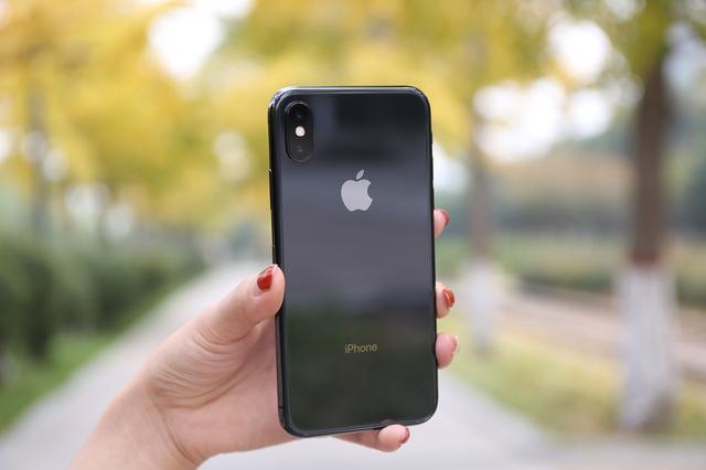 iPhone X掉漆嚴重到?jīng)]法直視，但更令人心寒的是蘋果的回應(yīng)！